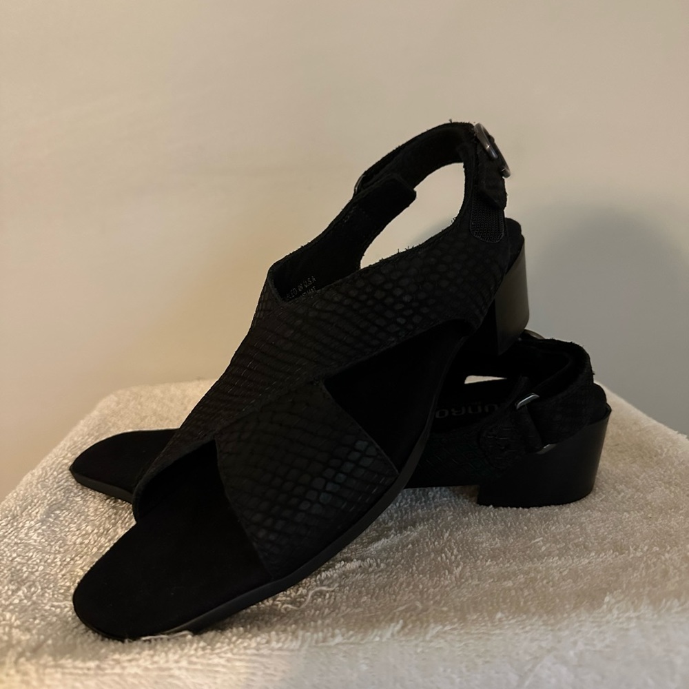 Black sandals.